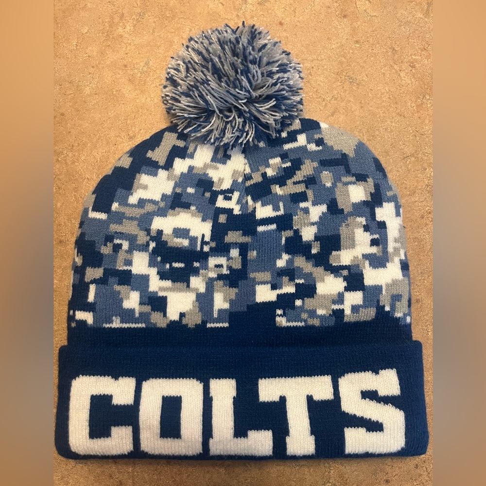 NWOT Indianapolis Colts Digital Army Style Beanie
